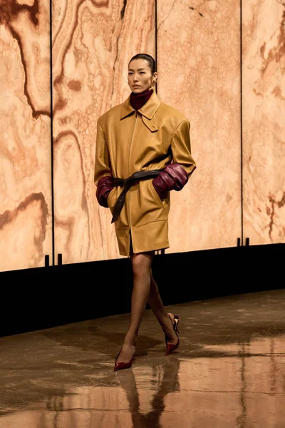 Look 35